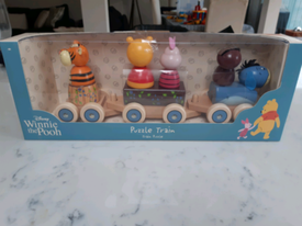 winnie the pooh puzzle train